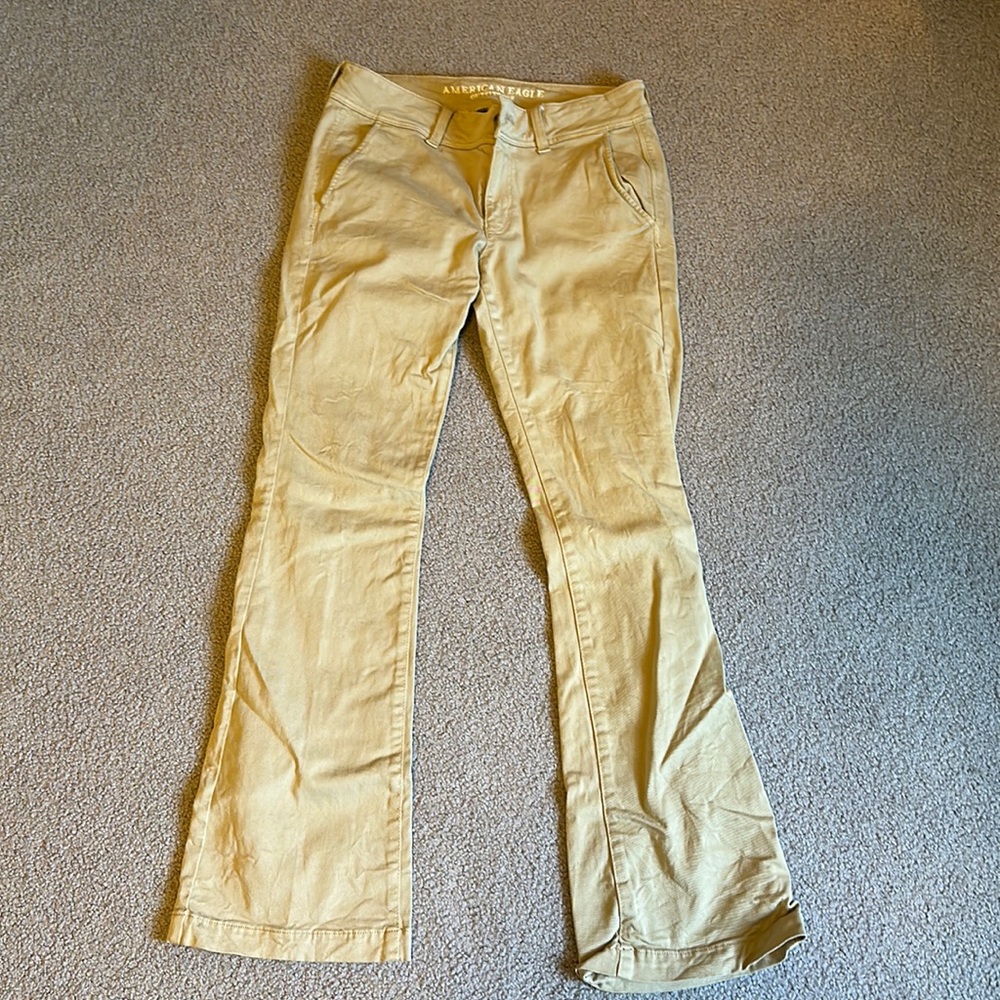 Women’s khaki chinos